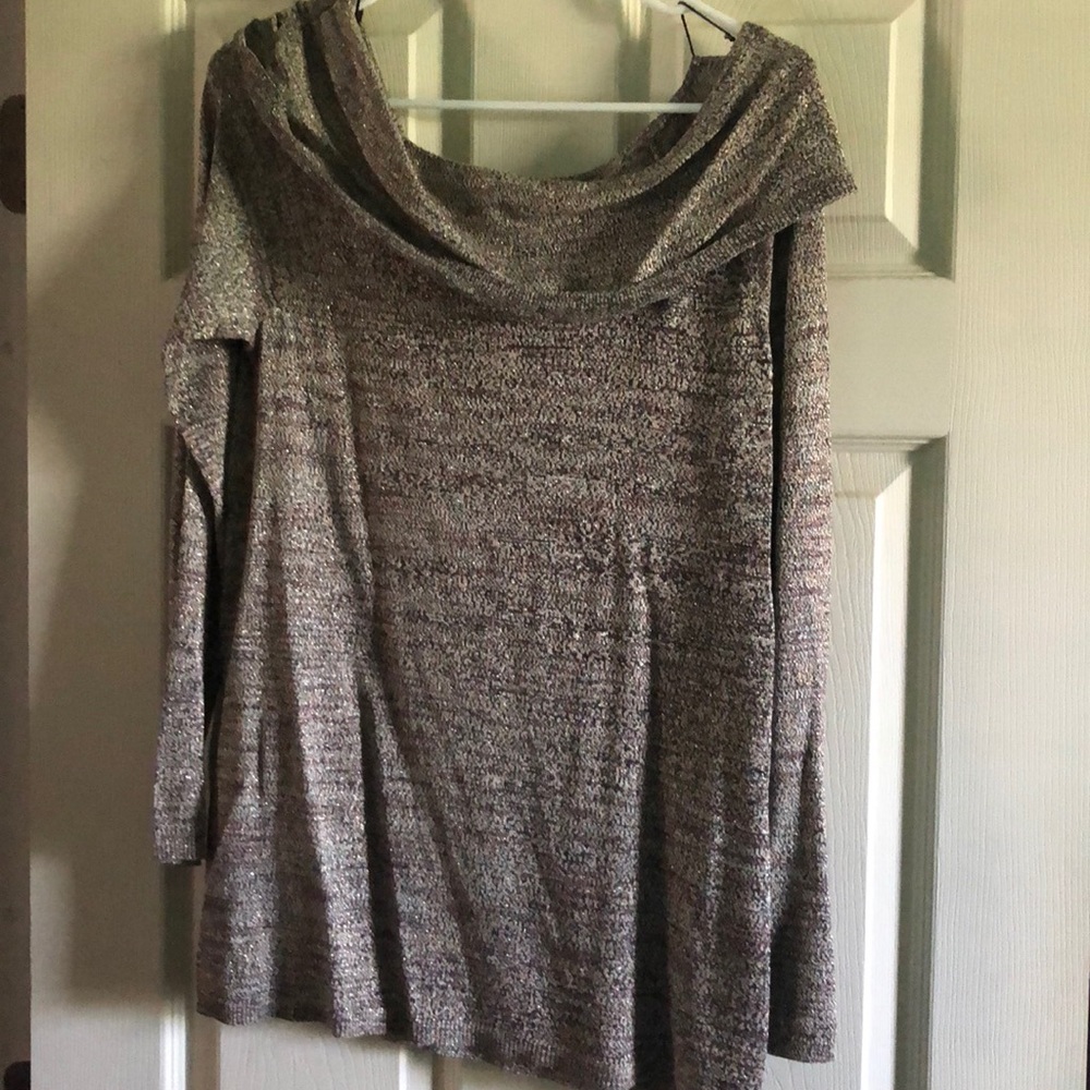 White House Black Market top